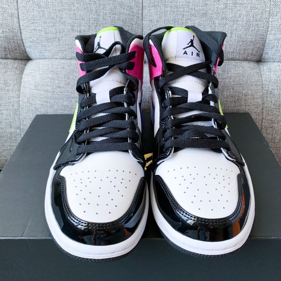🤍💖💛🖤 Air Jordan 1 retro mid white black shoes - Picture 3 of 4